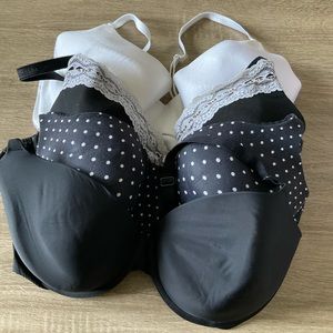 VS black + white bra lot (4) 38DD